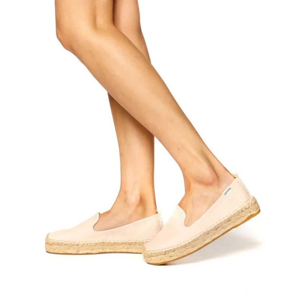Soludos Embroidered Smoking Slipper in Dusty Pink